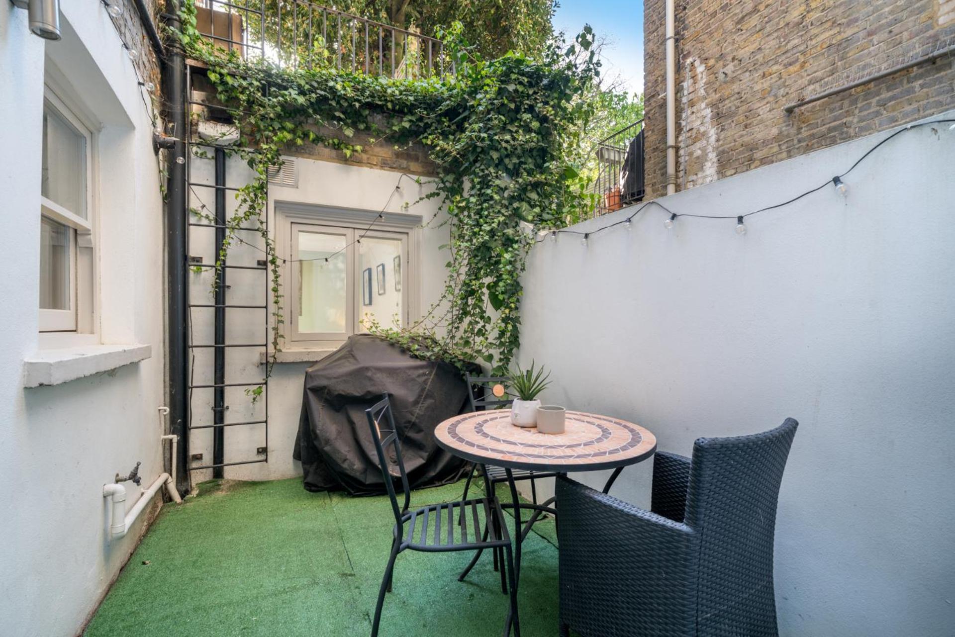 Niru Experience Hidden Gem In Chelsea 2Bd 2Ba Apartment London Exterior photo